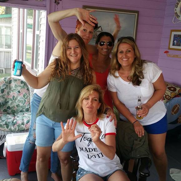 Meet your Posher, Melanie - Picture 1 of 1